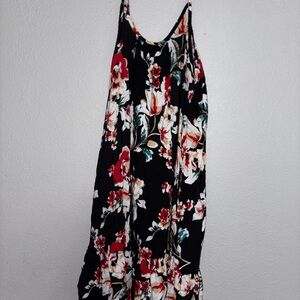 Elegant Floral Maxi Dress - Black and Red